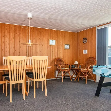 Cozy Beach House Stay Vakantiehuis